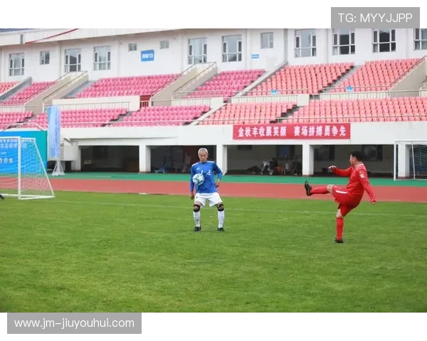 台江职工足球队奋勇拼搏推动足球文化发展 助力全民健身目标实现