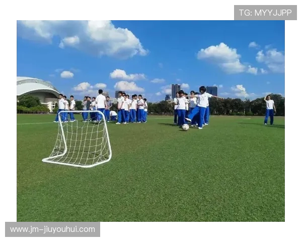 燃情绿茵场 校园足球社团邀你一起驰骋梦想的足球世界